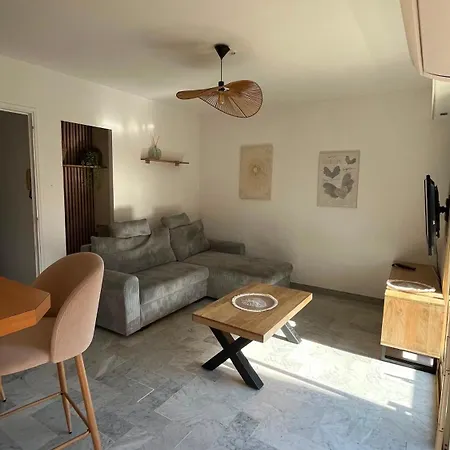 Apartment Cosy, Terrasse, Parking, Proche Centre Et Plages *