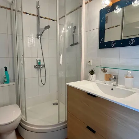 Cosy, Terrasse, Parking, Proche Centre Et Plages Apartment Le Cannet