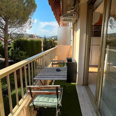 Cosy, Terrasse, Parking, Proche Centre Et Plages *